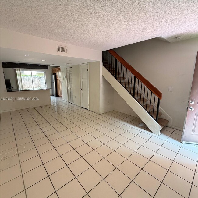 Photo - 680 NW 82nd Pl