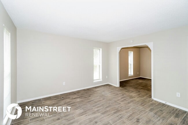 Photo - 4395 Kerwin Dr
