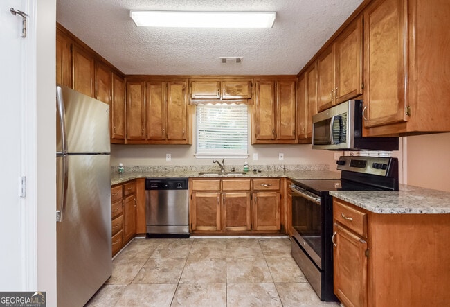 Photo - 1686 Salem Mill Ct SE