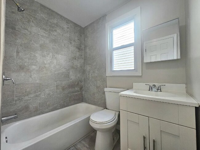 Photo - 137 Wilkinson Ave Unit 2A