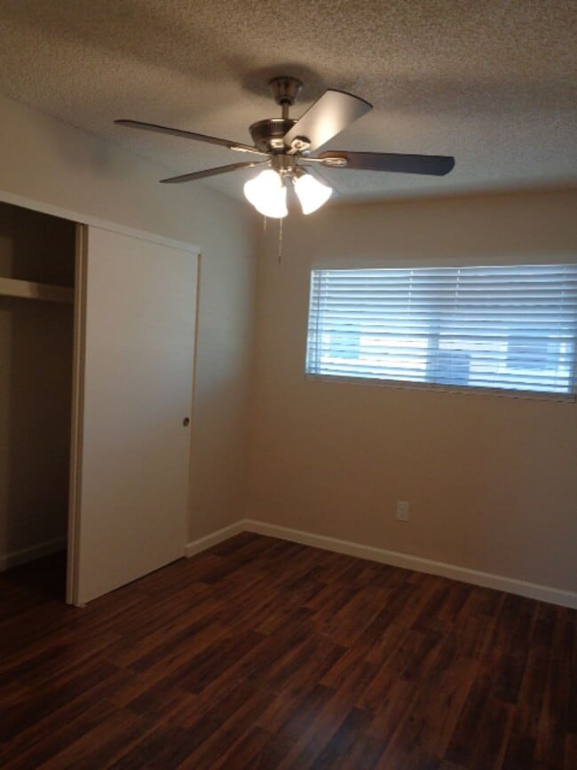 Photo - 8124 N 33rd Dr Unidad #4