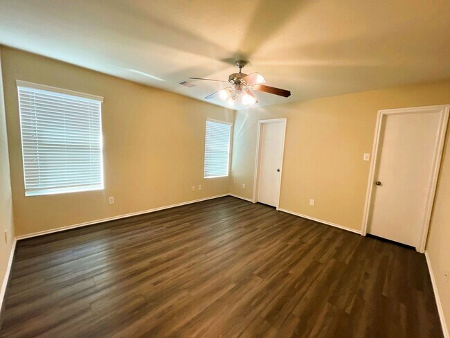 Photo - 819 Katydid Ct