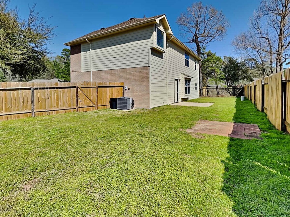 Photo - 28919 Hidden Lake Ct