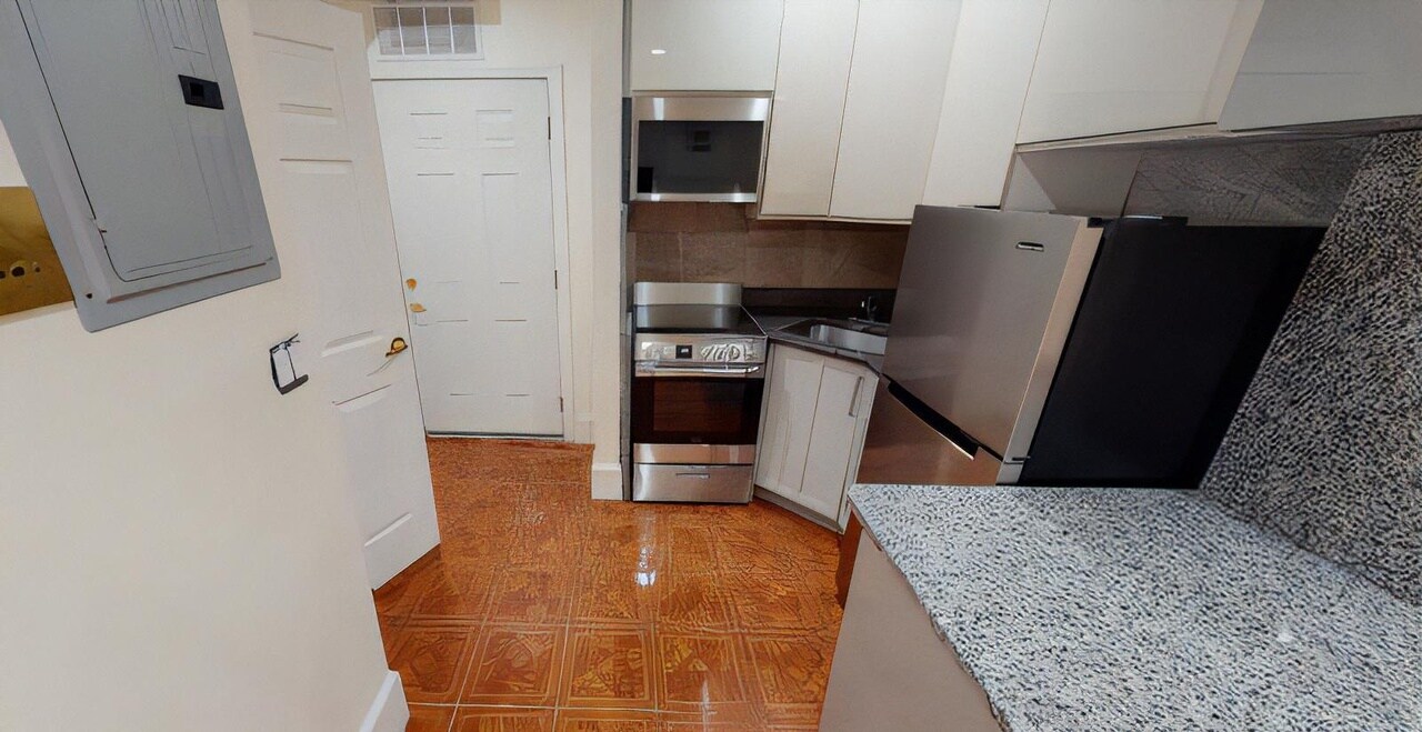 Photo - 69 Babcock St Unit 7