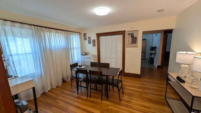 Photo - 27 Menotomy Rd Unit 27 Menotomy Rd
