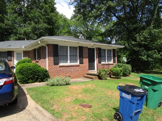 Photo - 3 BR, 2 BA House