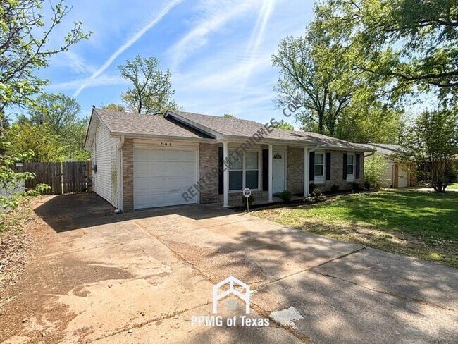 Photo - 708 Lehman Dr