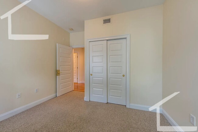 Photo - No Brokers Fee, central Heat/AC, Convenien...