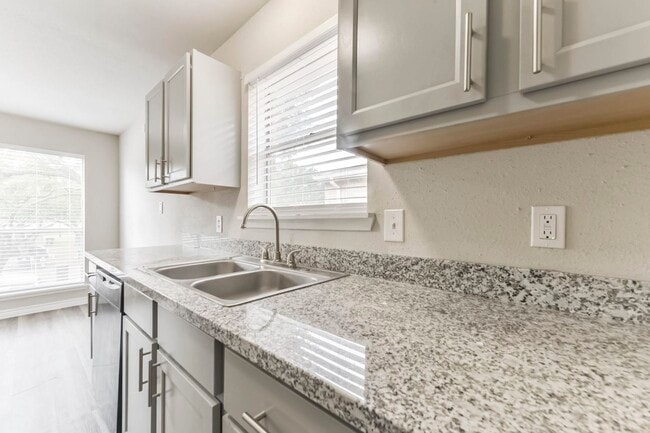 Vail Apartments