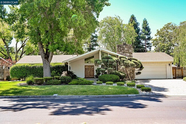 Building Photo - 251 Paraiso Dr Rental