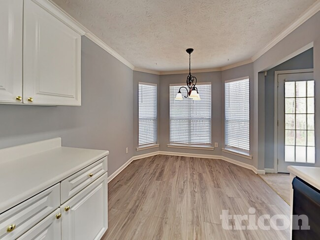 Photo - 555 Chaseridge Dr