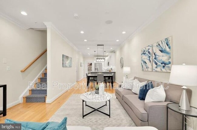 Photo - 1028 D St NE