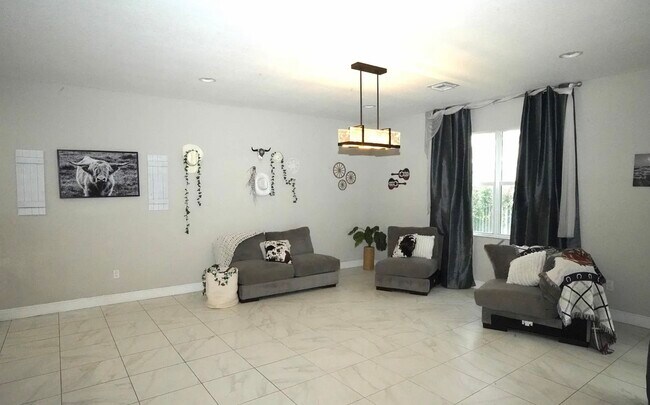 Photo - 1271 NW Leonardo Cir