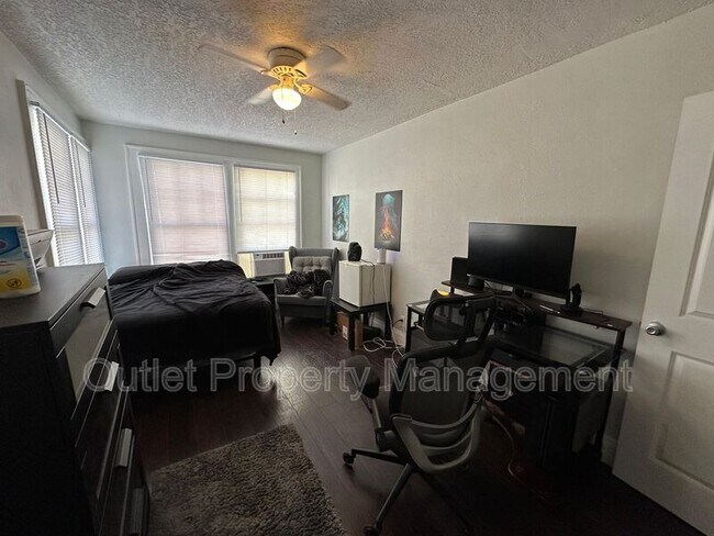 Photo - 133 E Concord St Unit 2