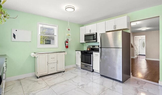Photo - 109 S Main St