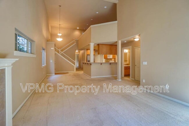 Photo - 8019 NE 61st St