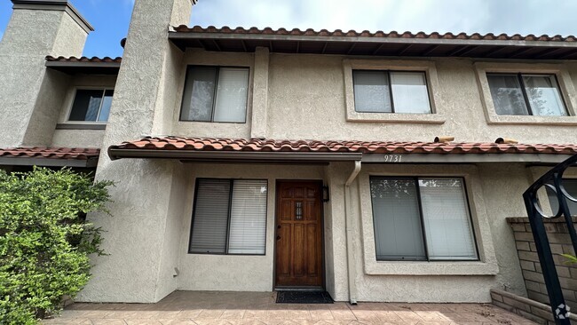 Building Photo - 9731 El Paseo Dr Rental