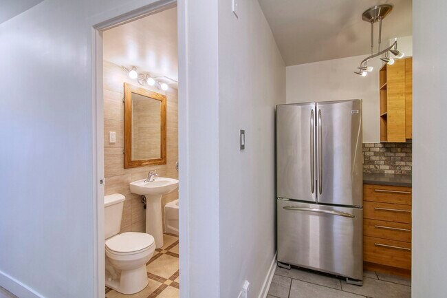 Photo - 3460 Rue Durocher Unit 705