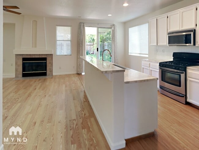 Photo - 2742 Chateau Montelena Way
