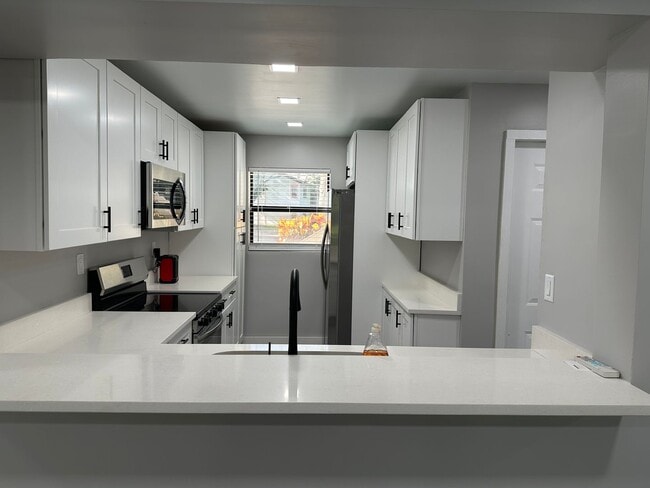 Building Photo - 3100 Millwood Terrace