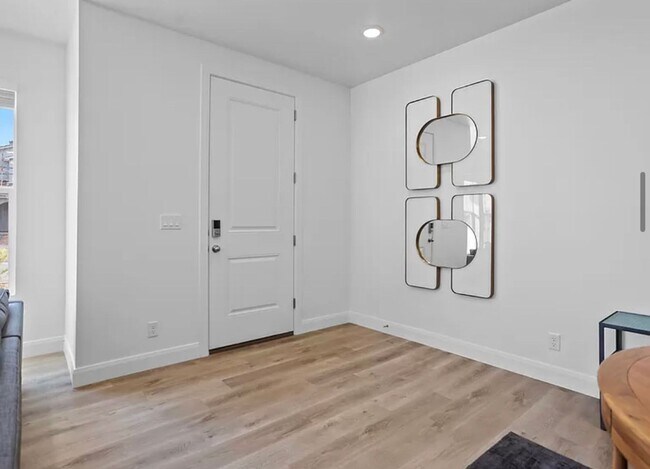 Photo - 3 Bedroom Desert Color Townhome!!