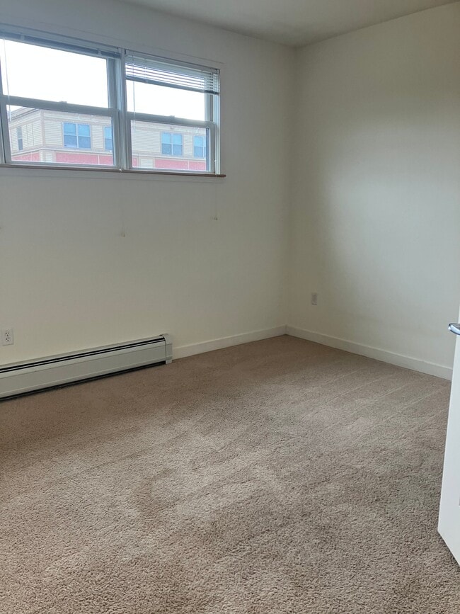 25 Bacon St Unit 301