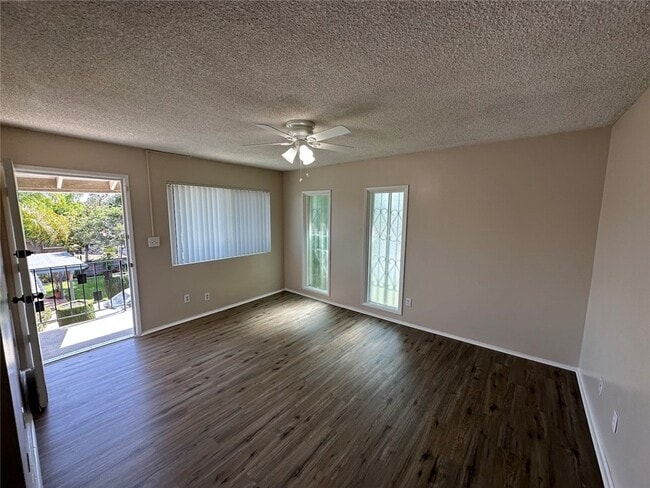 Photo - 316 N San Gabriel Ave Unidad D