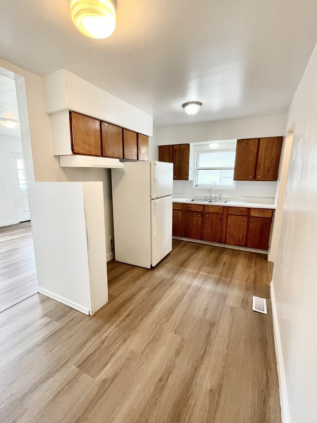 Photo - 2873 Adams Ave