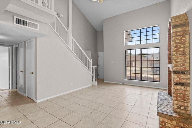 Photo - 5224 Roger Maris Dr