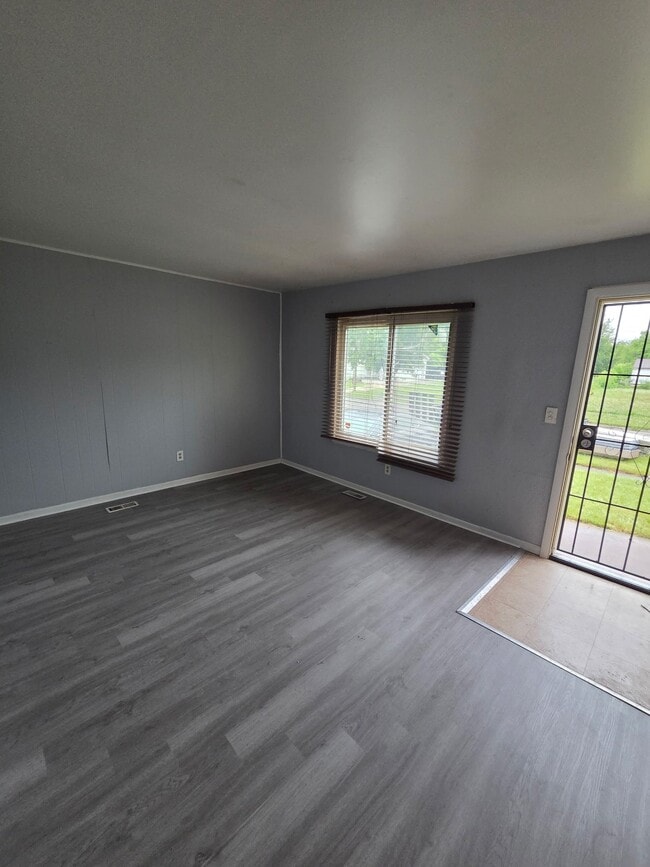 Photo - 6630 Eastmont Dr