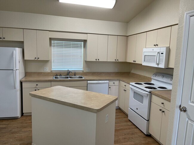 8118 Juniper Rd