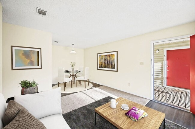 Photo - Country Creek Apartments