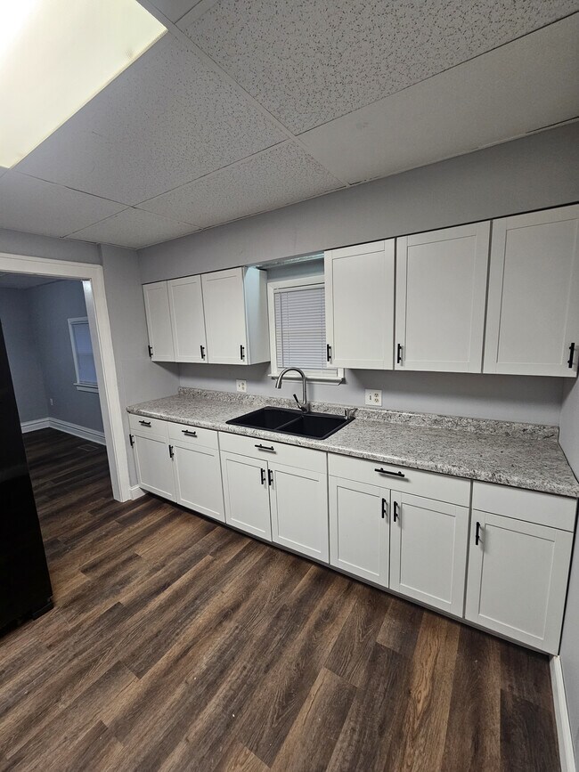 Photo - 1308 Loretta Ave