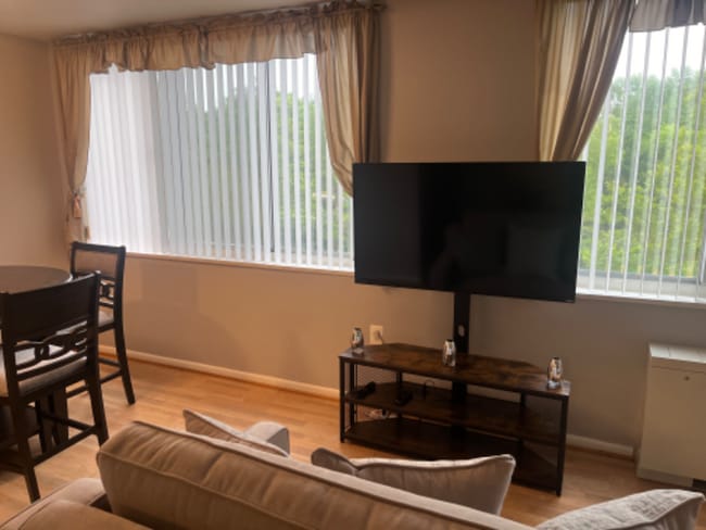 Photo - 10500 Rockville Pike