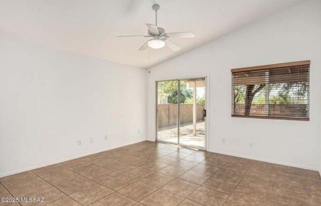 Photo - 1989 W Cholla Vista Dr