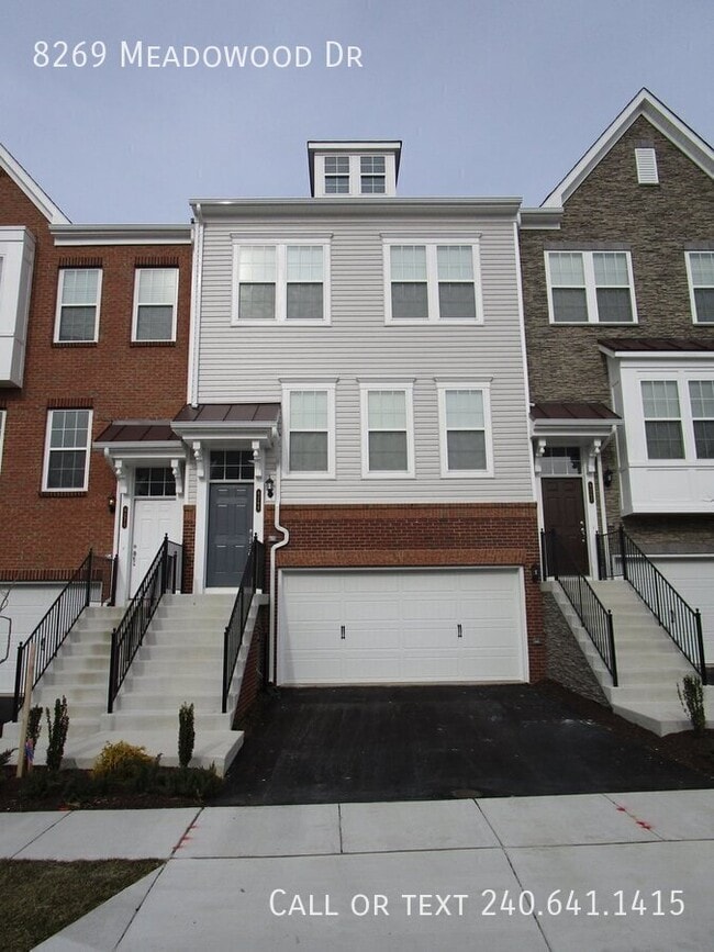 Photo - 8269 Meadowood Dr