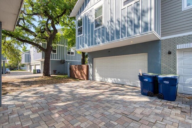 Photo - 708 S 22nd St