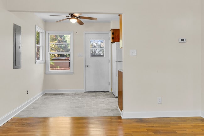 Photo - 3504 Powell St House