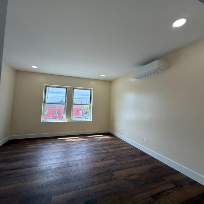 Photo - 9104 43rd Ave Unit 3