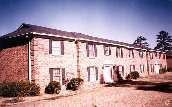 Ashley Apartments - Ashley Apartments