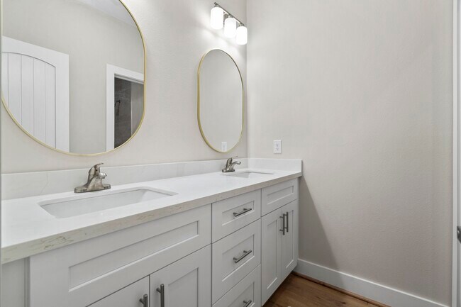 Photo - 404 Forest Hill Blvd