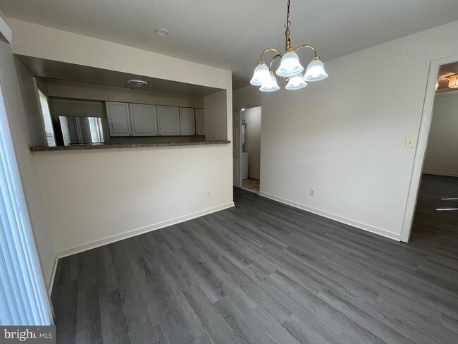 Photo - 9639 Hagel Cir