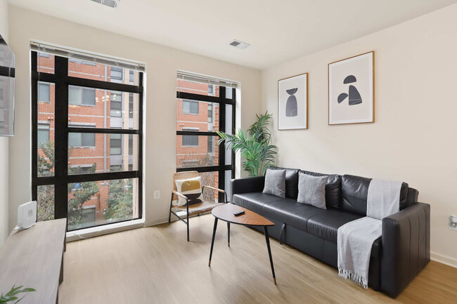 Building Photo - 305 10th Street South Rental