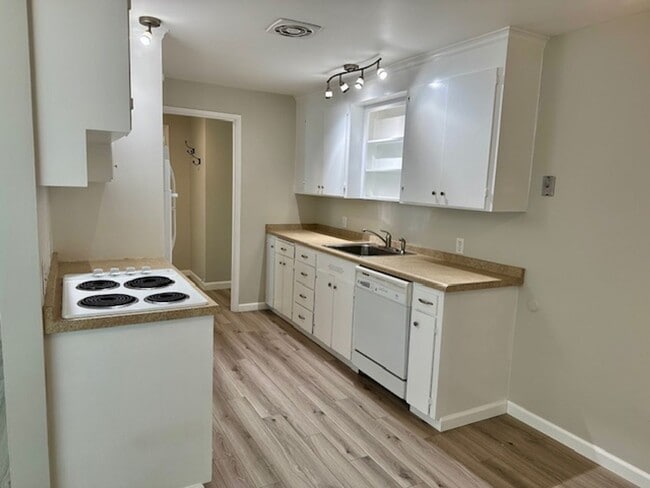 Photo - Remodeled 2 Bedroom Duplex Home in Magnolia