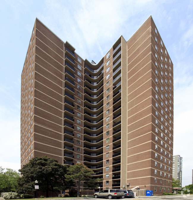 Photo - Richview Gardens