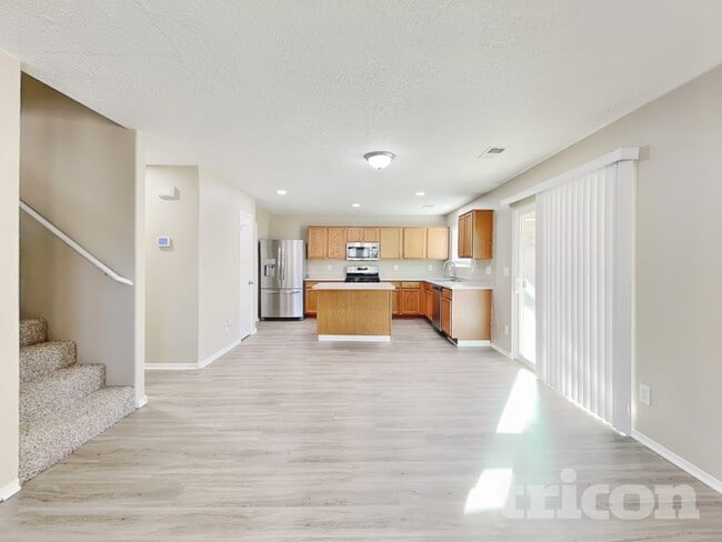 Photo - 6407 Black Hawk Dr NE