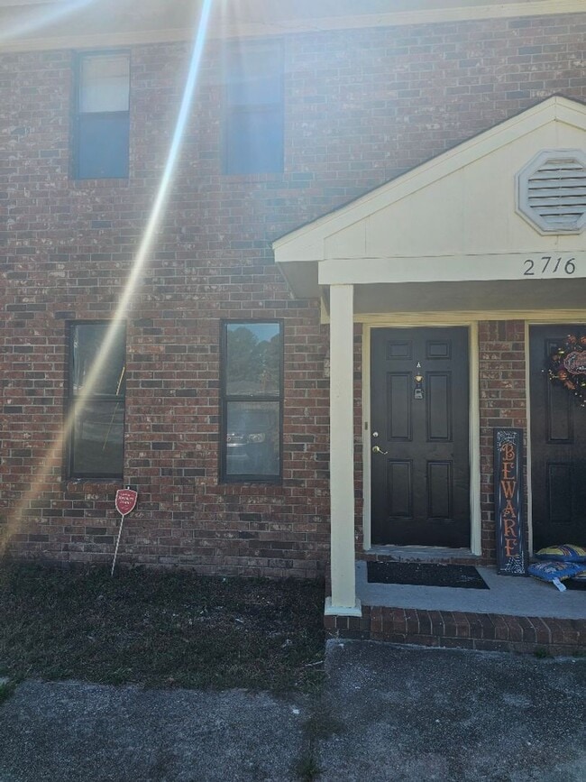 Photo - 2 BR TOWNHOME