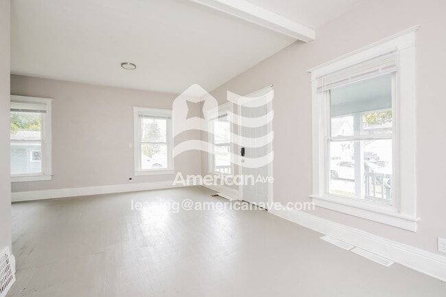 Photo - 114 W Cleveland Ave