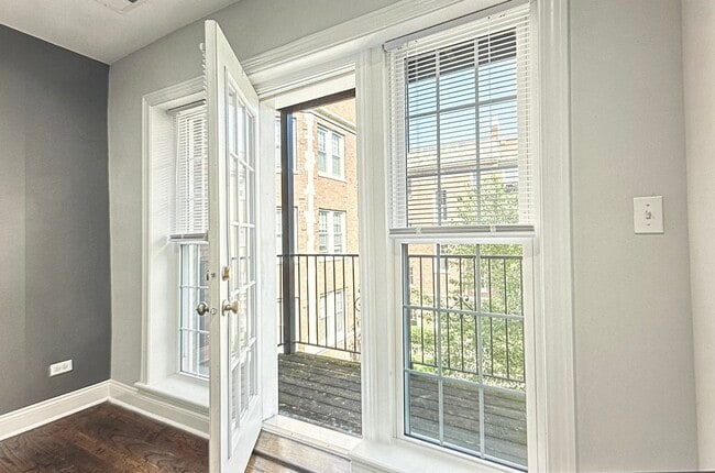 Photo - 7730 N Ashland Ave