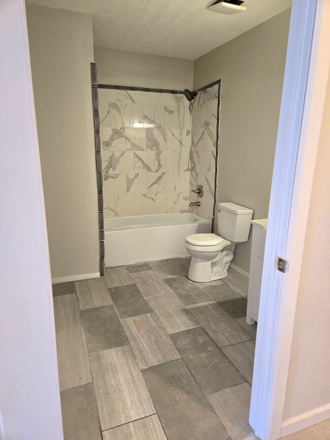 Photo - 5210 Bessmer Dr